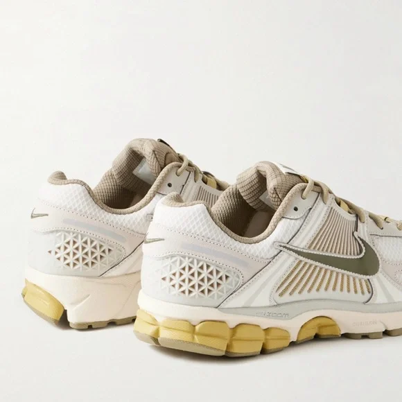 Nike Zoom Vomero 5 Sneakers Men’s White Khaki Mesh Running Shoes Retro Trainer - Picture 5 of 6